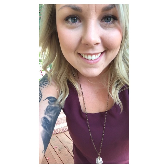 Meet your Posher, Zoë - Picture 1 of 1